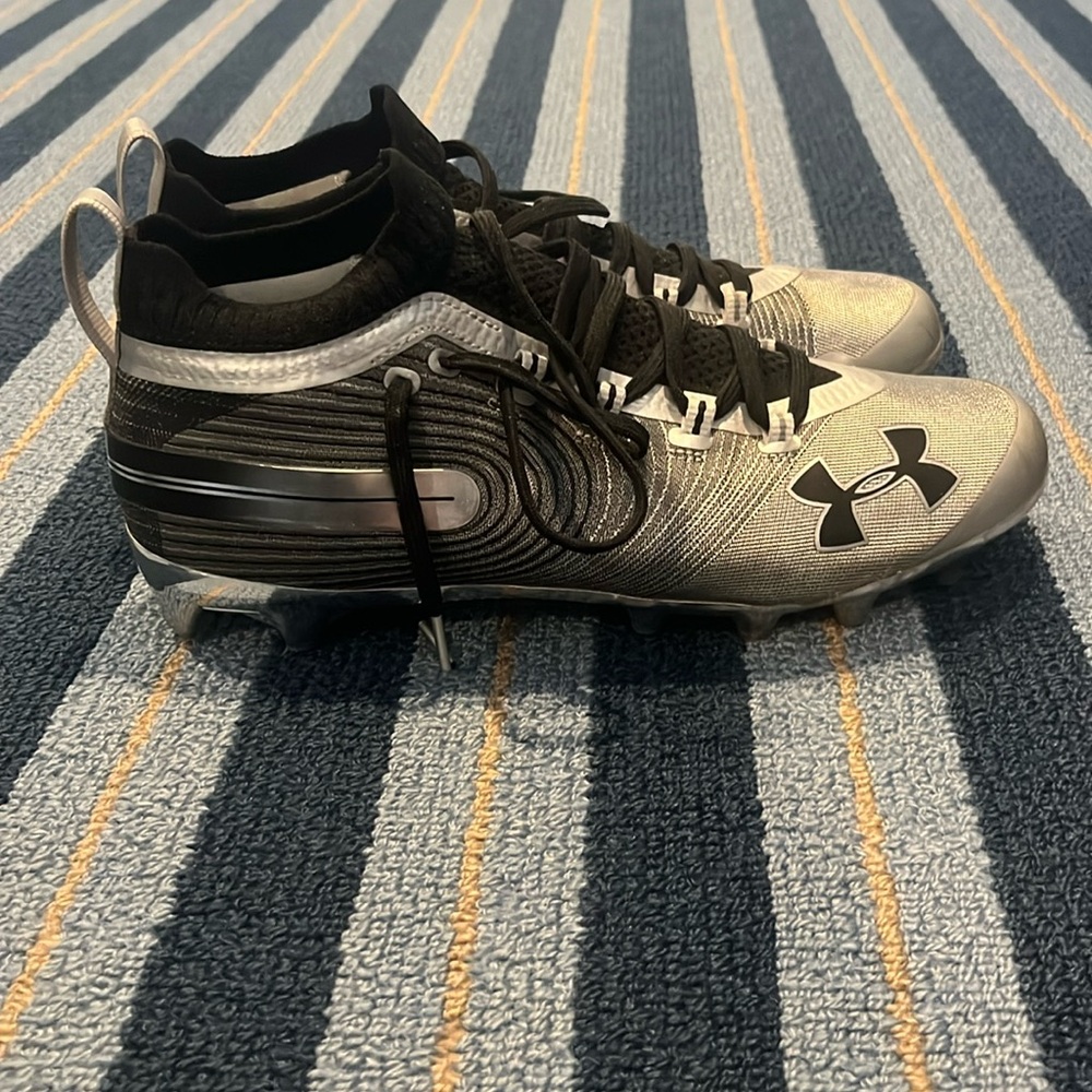 Under Armour Athletic Cleats - Size 11 Used